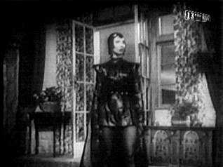 Devil Girl dans l'auberge